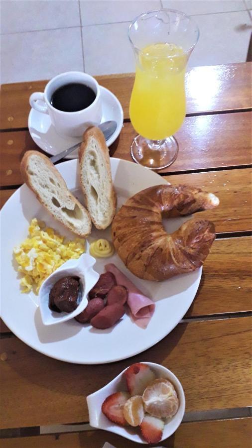 Hostal El Pinzon Puerto Ayora  Eksteriør billede