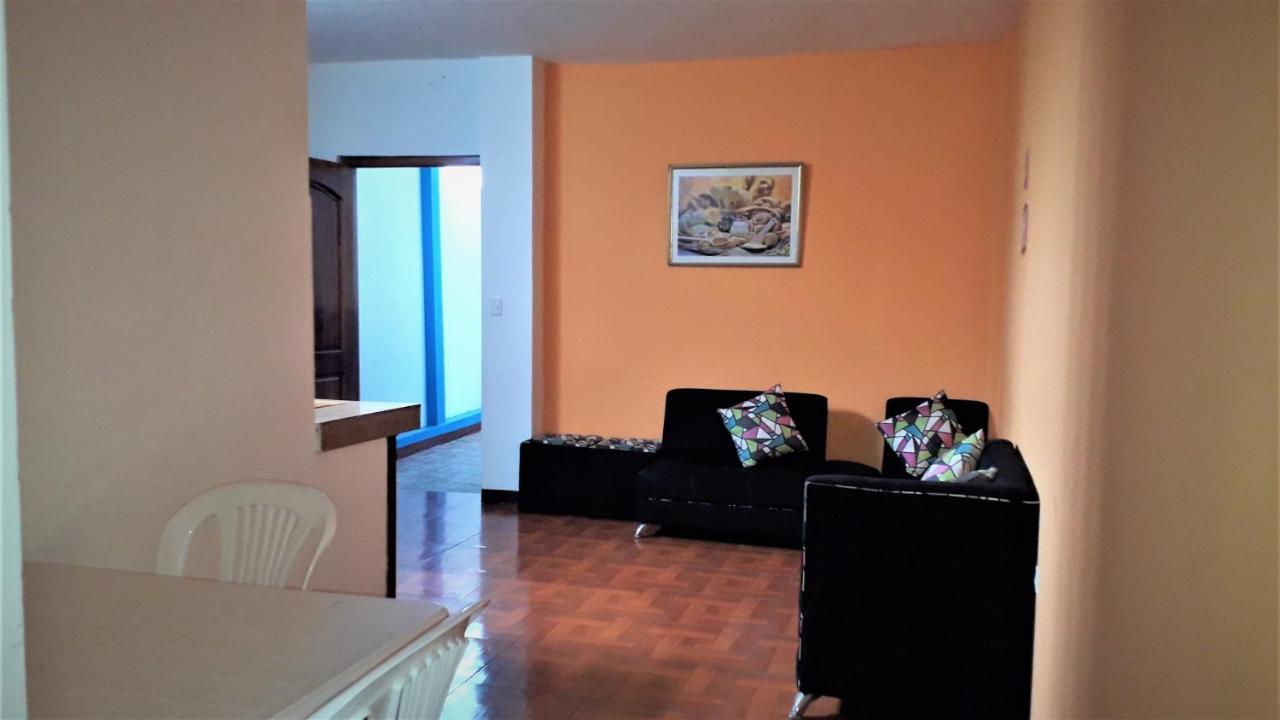 Hostal El Pinzon Puerto Ayora  Eksteriør billede