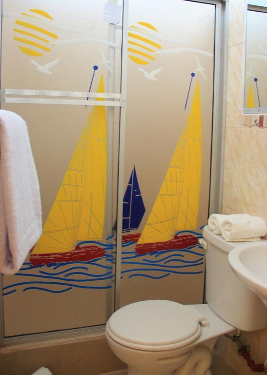Hostal El Pinzon Puerto Ayora  Værelse billede