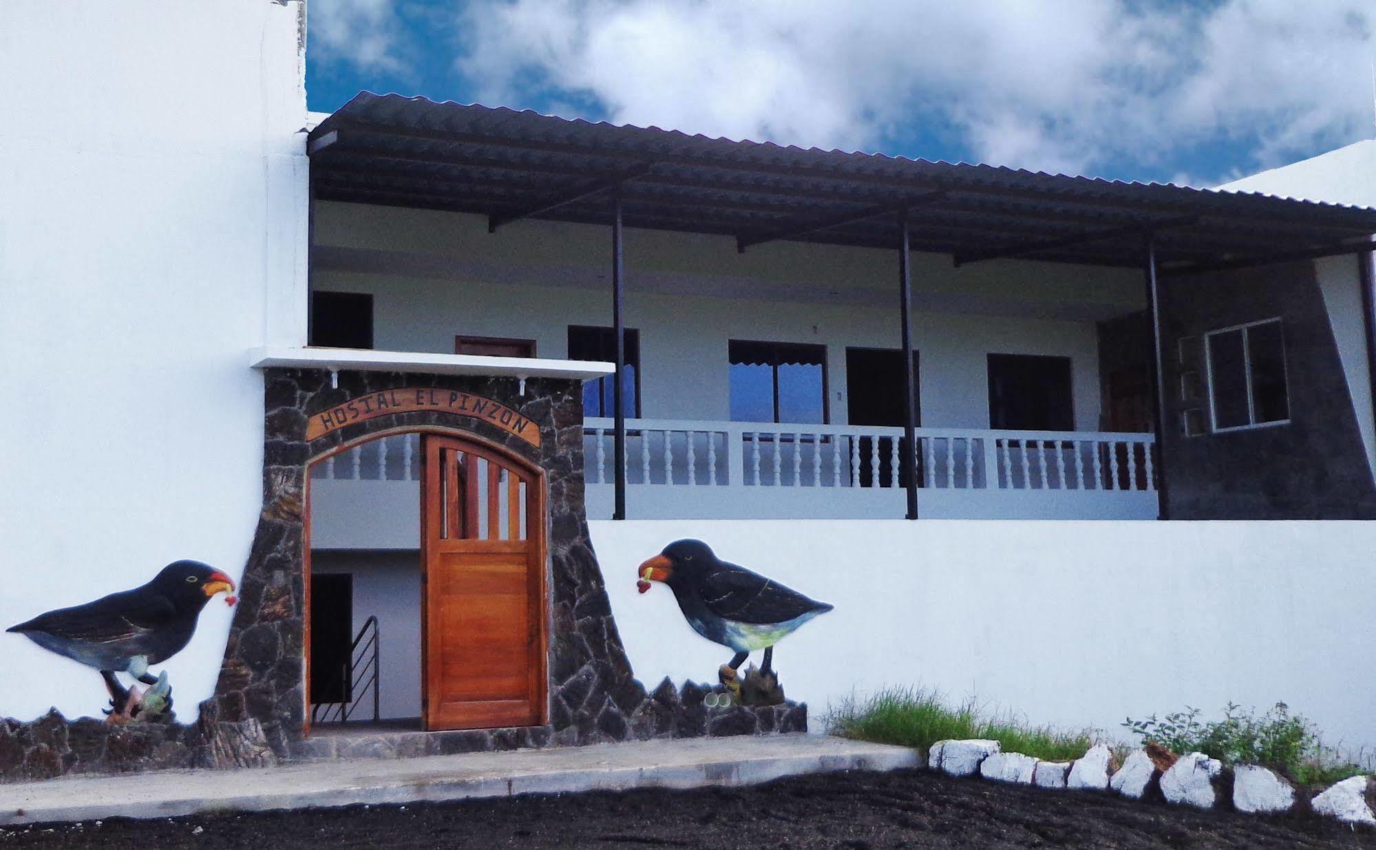 Hostal El Pinzon Puerto Ayora  Eksteriør billede