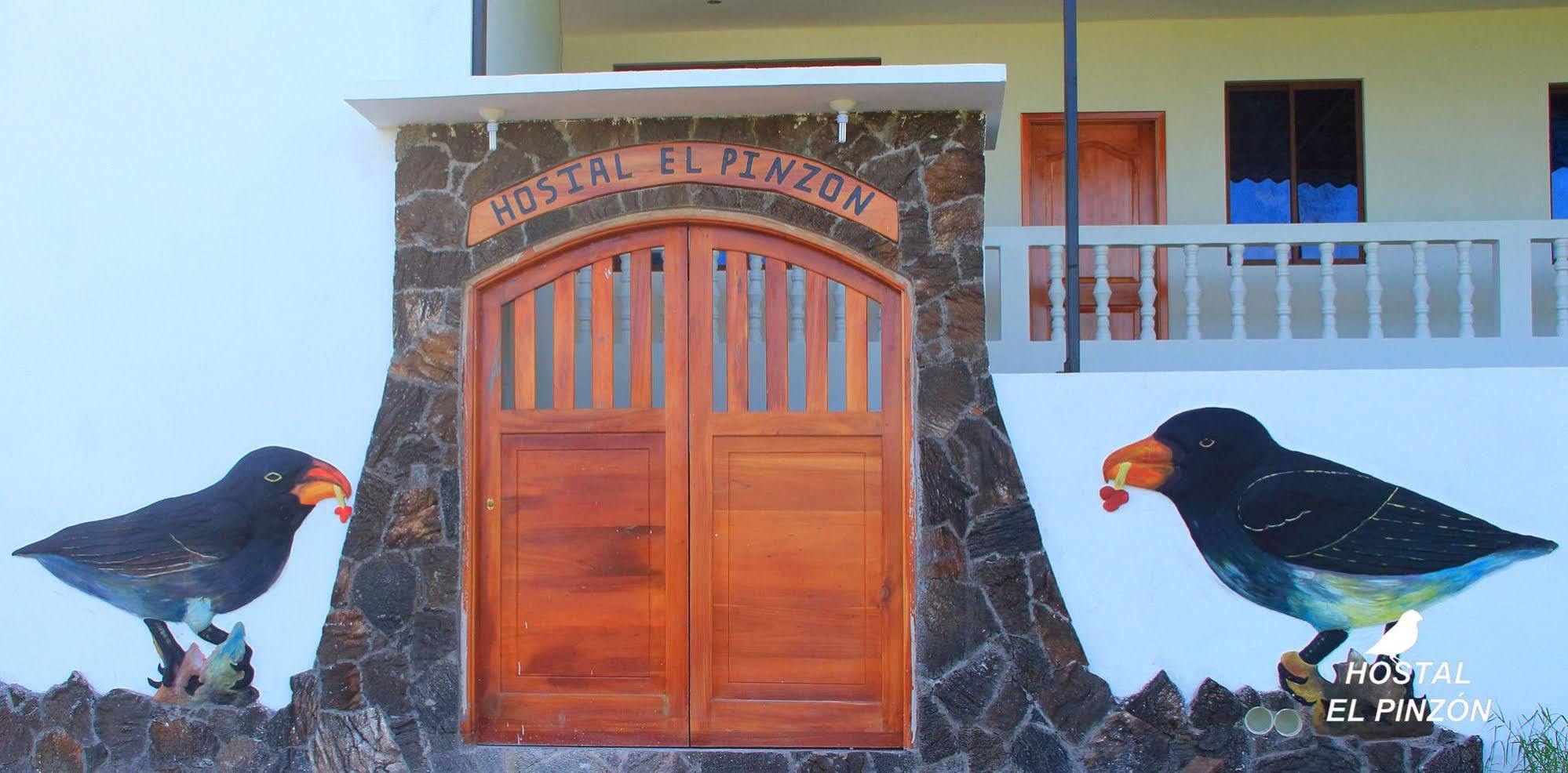 Hostal El Pinzon Puerto Ayora  Eksteriør billede